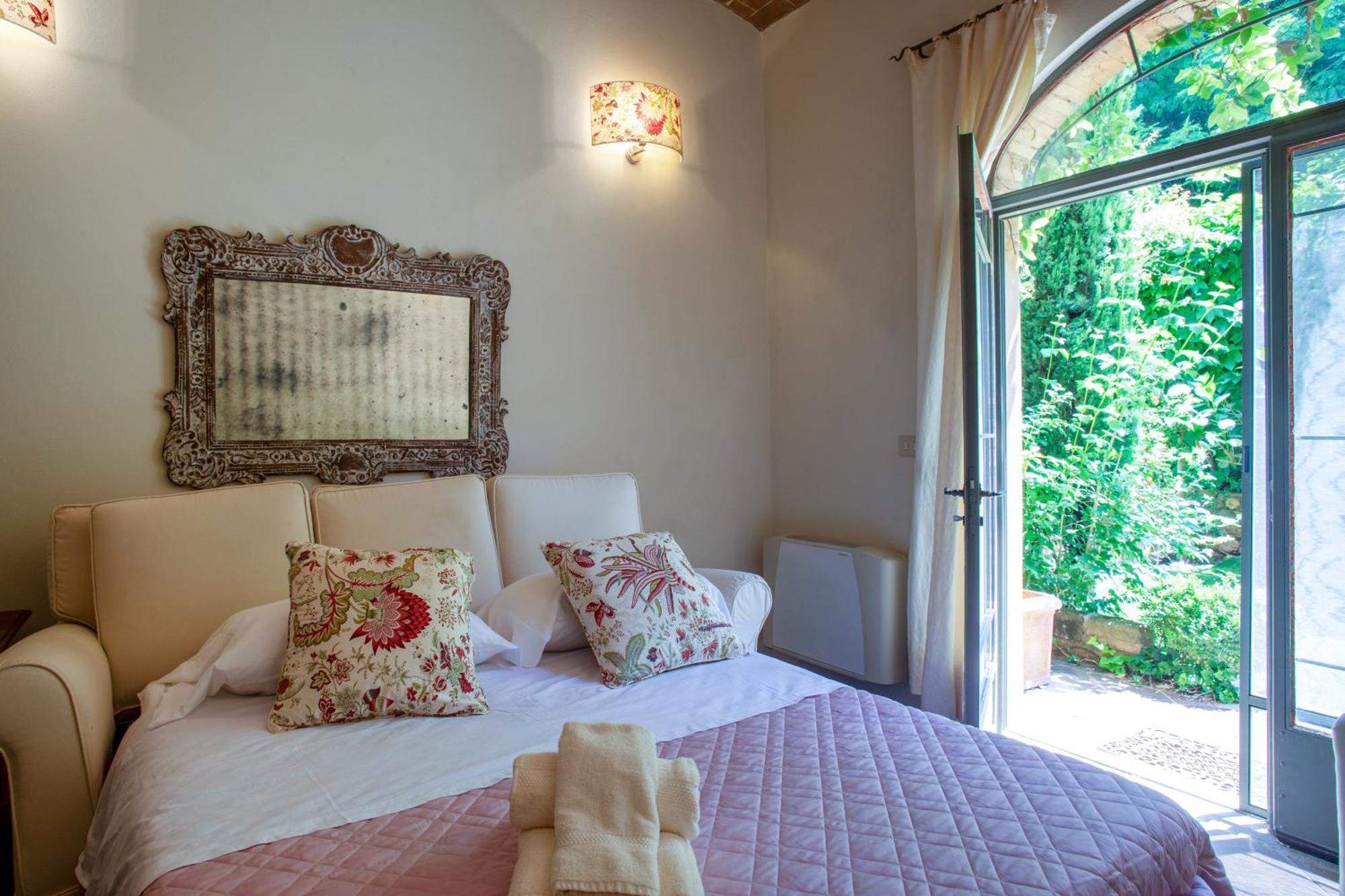 La Locanda Di Villa Toscana Біббона Екстер'єр фото