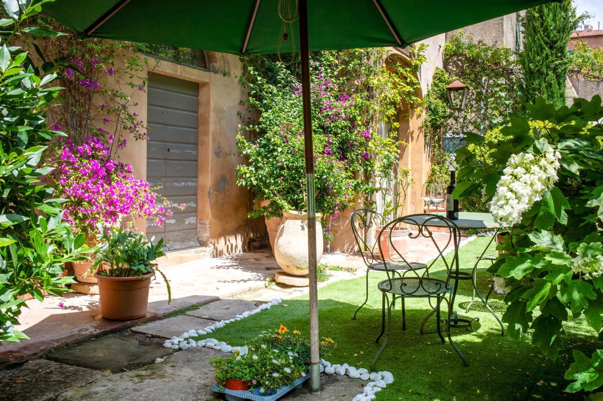 La Locanda Di Villa Toscana Біббона Екстер'єр фото